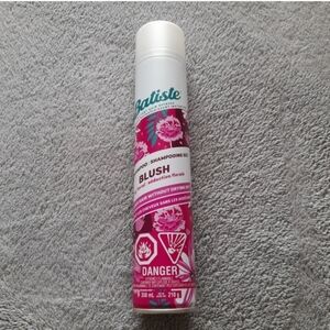 XL Can Batiste Blush Dry Shampoo